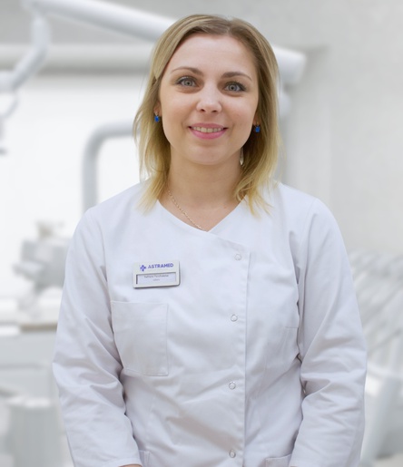 Стоматолог в Варшаве Светлана Янчукова